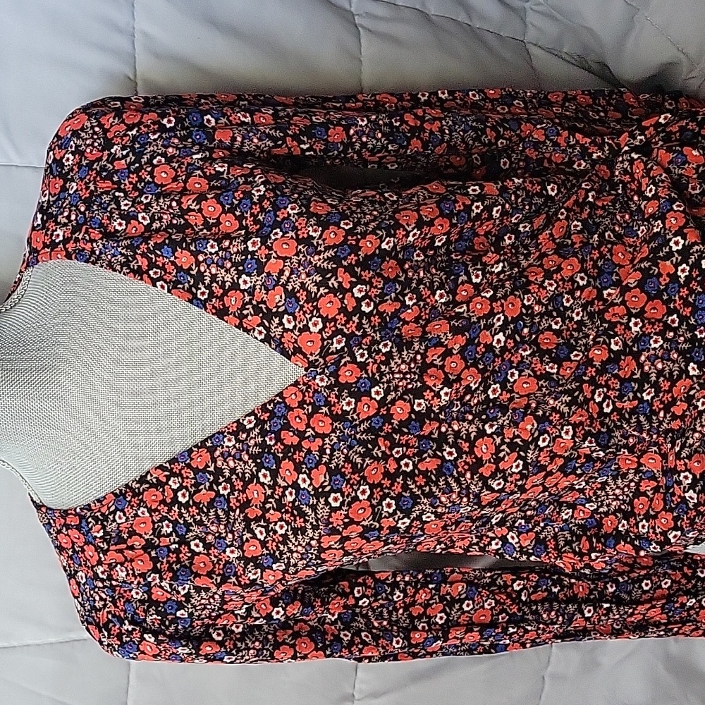 Universal Thread floral top xs